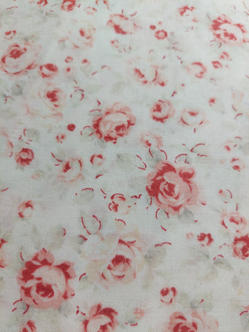 Durham Quilt Collection cotton fabric by Lecien 31338-10 Red Roses on Cream