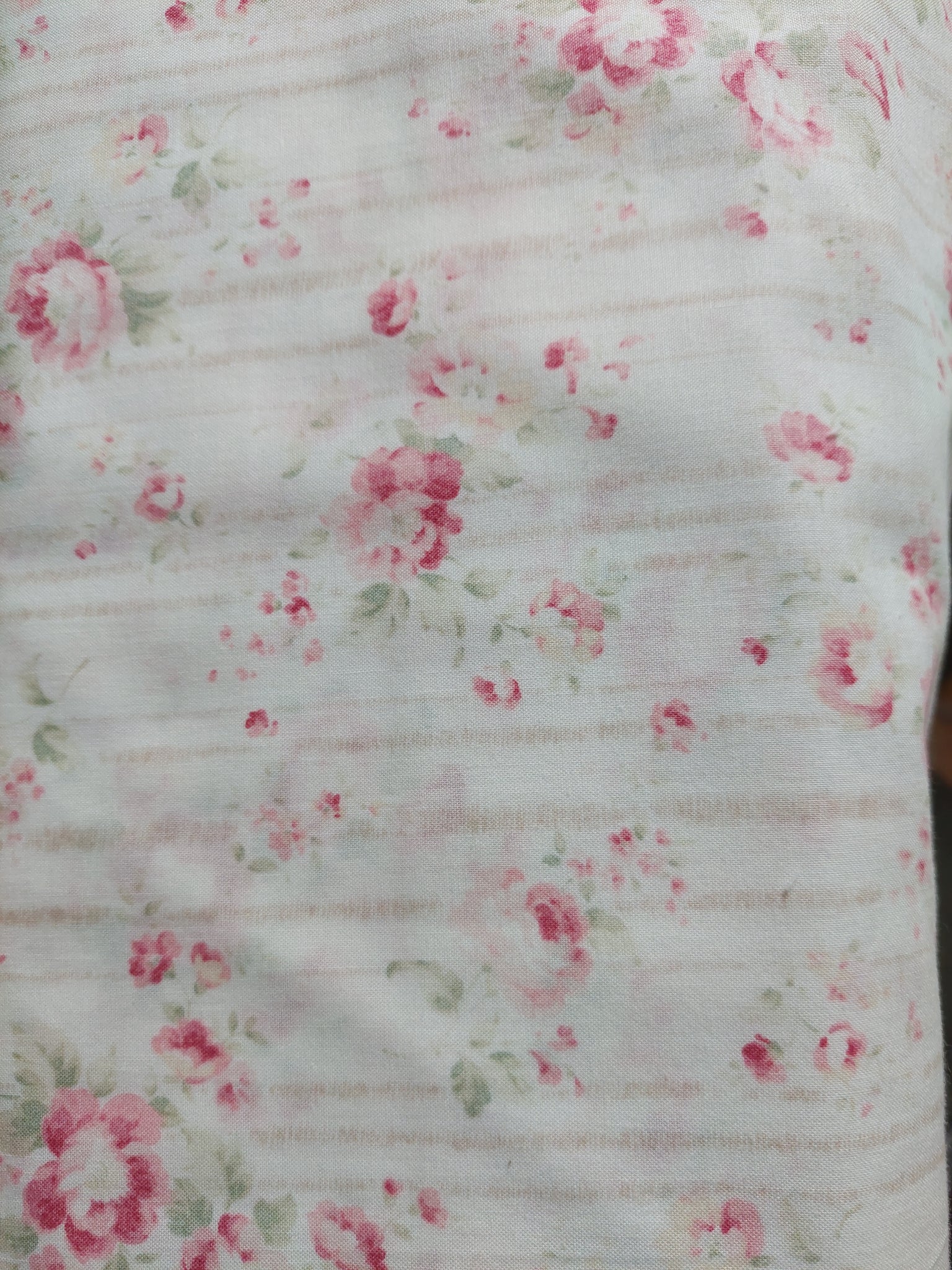 Durham cotton fabric by Lecien 9596W Roses on Cream