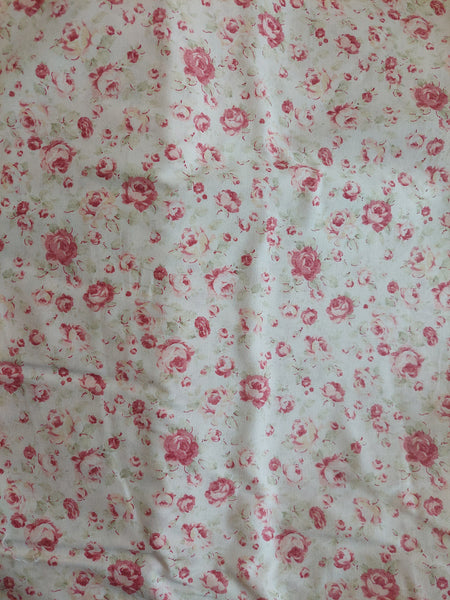 Durham Quilt Collection cotton fabric by Lecien 31338-20 Red Roses on Pink