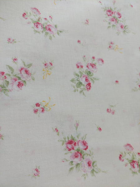 Yuwa cotton fabric Small Roses on Cream PDF-005A